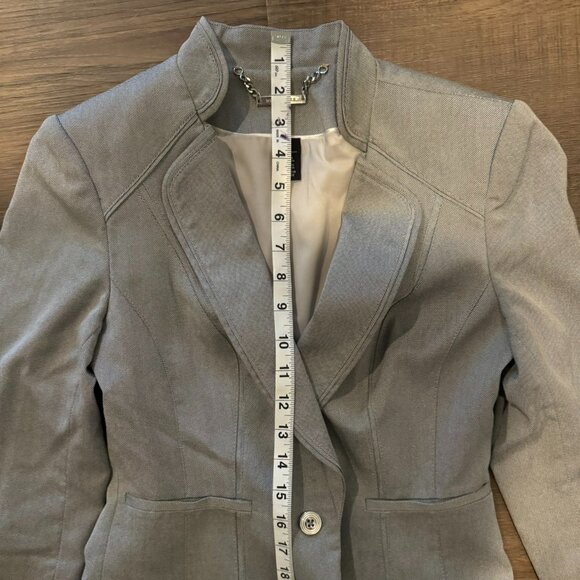 White House Black Market Grey Suit with 3/4 sleeves - Picture 8 of 14